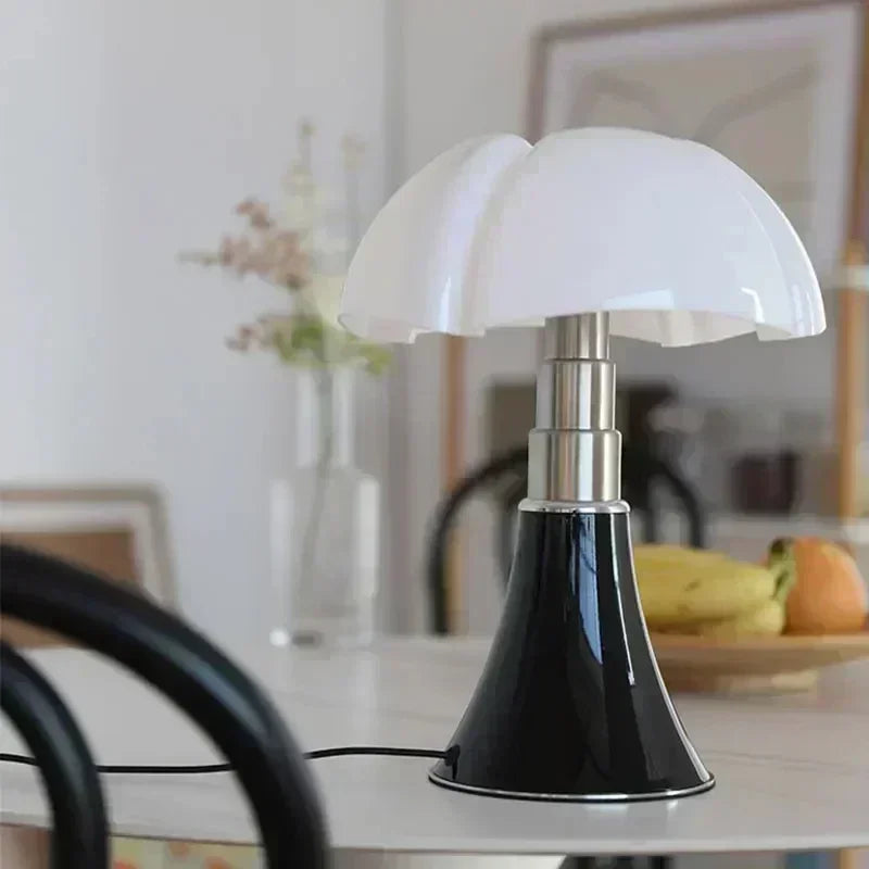 SkandiShop Art Deco White Petal Table Lamp Bedside Office Table Study Desk Lamp Living Room Bedroom Floor Lamp for Home and Decoration
